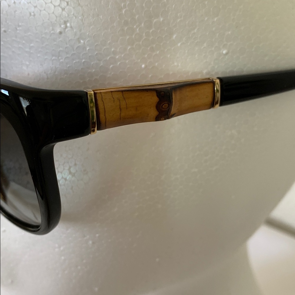 Gucci Black Frame Sunglasses - Picture 4 of 15